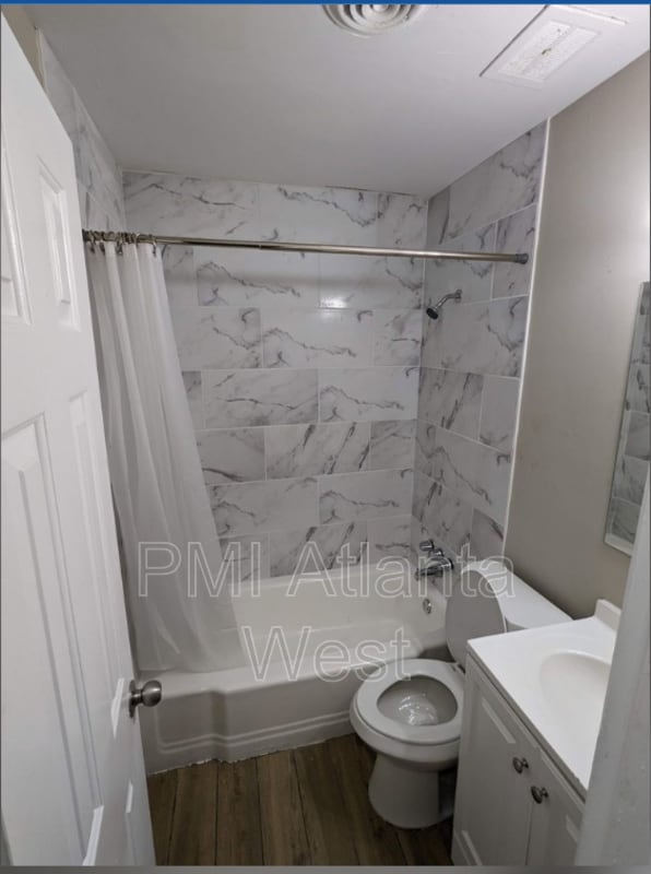 Photo - 6480 Raymond Dr