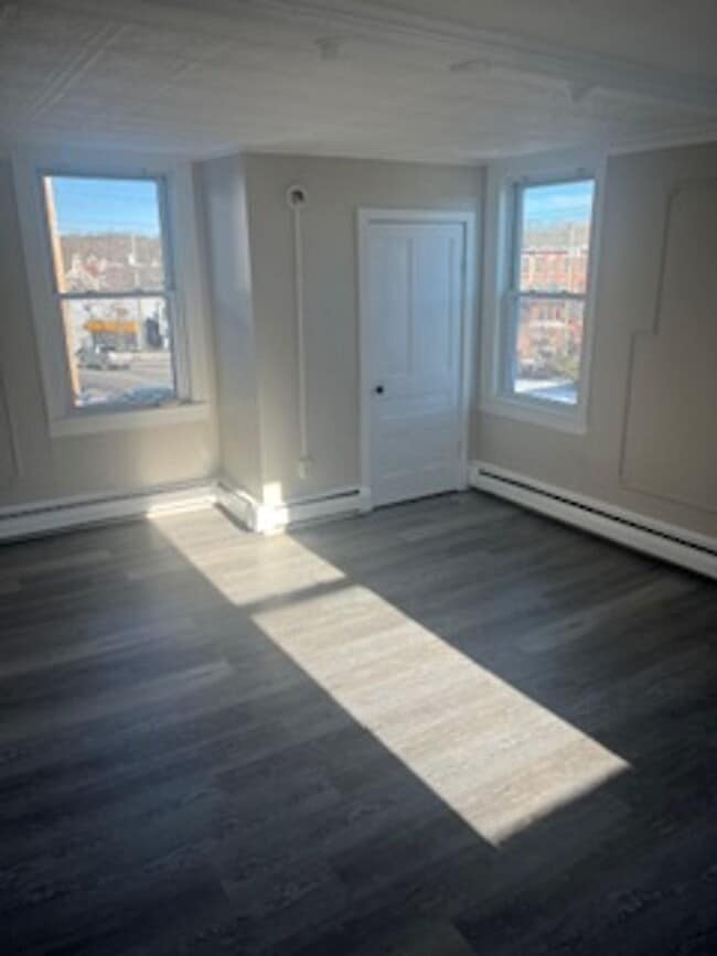 Photo - 19 High St Unit 17A High Street