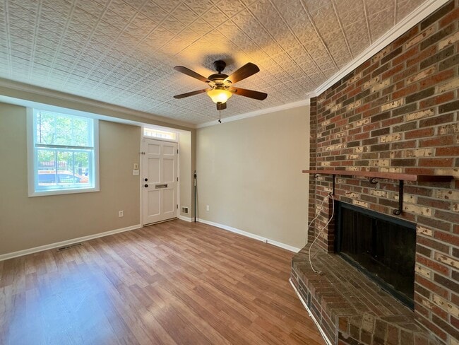 Photo - Charming 2 Bedroom/1 Bathroom Townhome in Baltimore, MD!