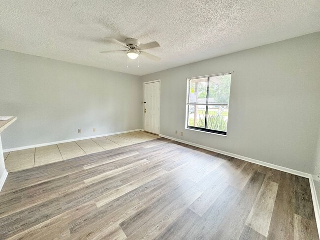 Photo - 770-780 E North St Unit 770 E North St