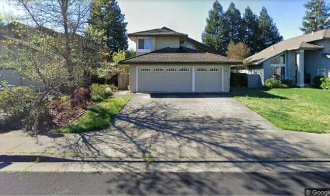 Building Photo - 4 bedroom 3 full bath Windsor Home!