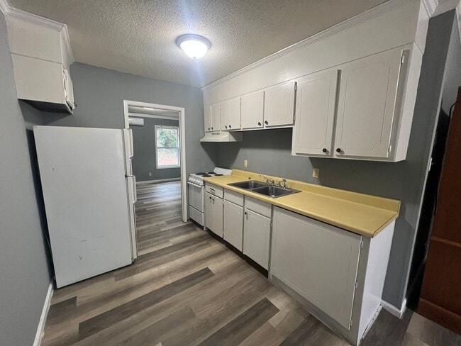 Photo - 450 29th Pl Unit A