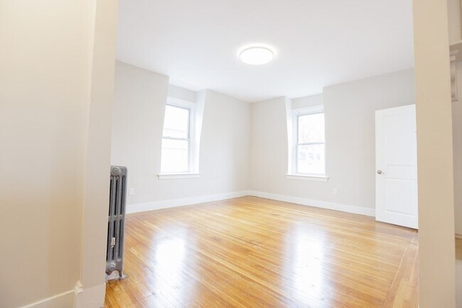 157 Winthrop St Unit 2