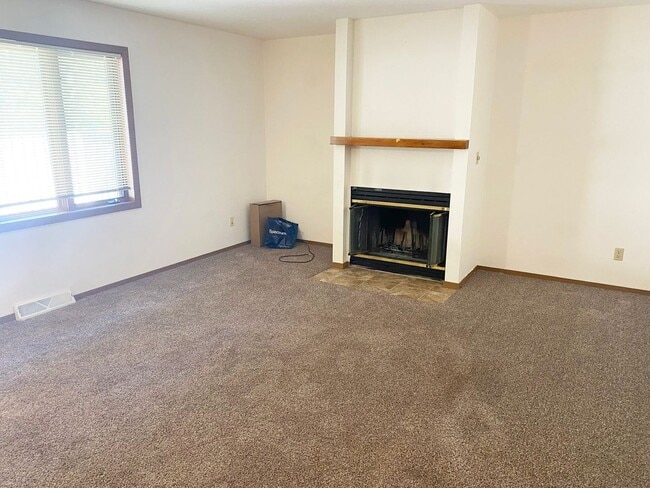Photo - 4-Plex Located Unit 1805 Crabtree Drive