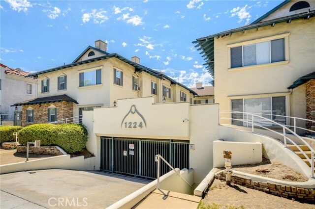 1224 Stanley Ave