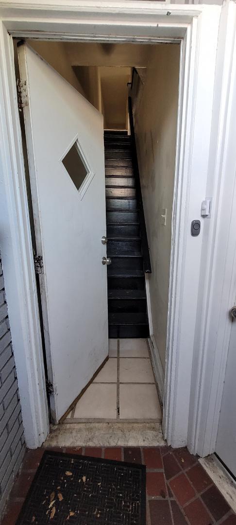 Building Photo - 302 Burmont Rd Unit 1