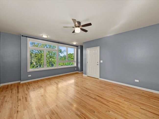 Photo - 6617 S Ingleside Ave Unit 4S