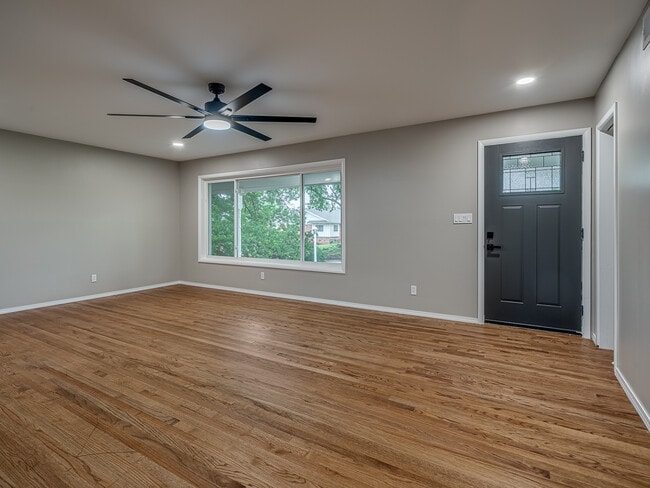 Building Photo - 4729 Baylor Dr Rental