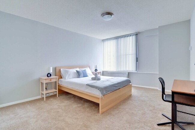 Photo - 2111 Richmond Hwy Unidad FL9-ID1022400P