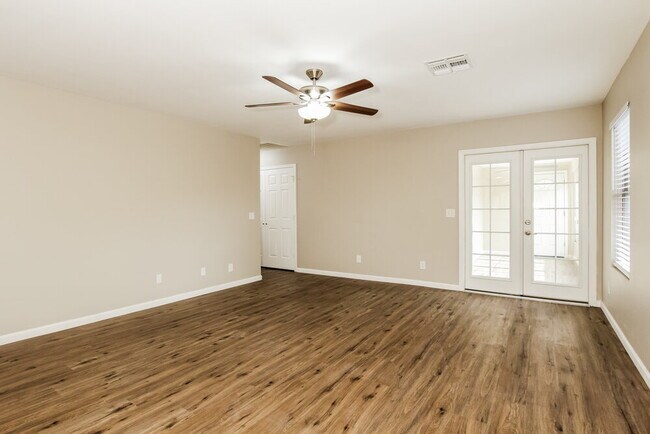 Photo - 18611 North 22nd St