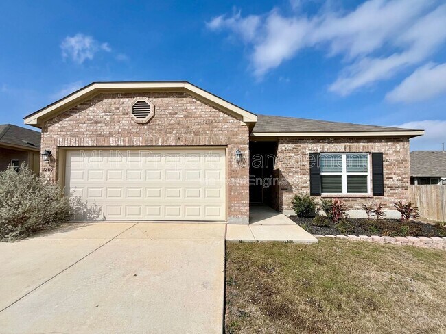 Photo - 1200 Legend Pass