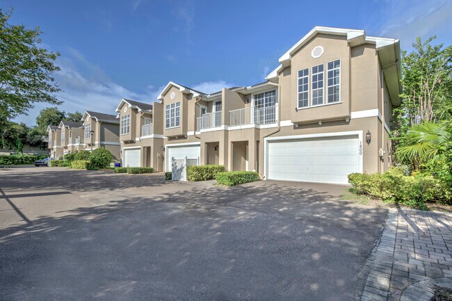 Photo - 1800 Bayshore Way