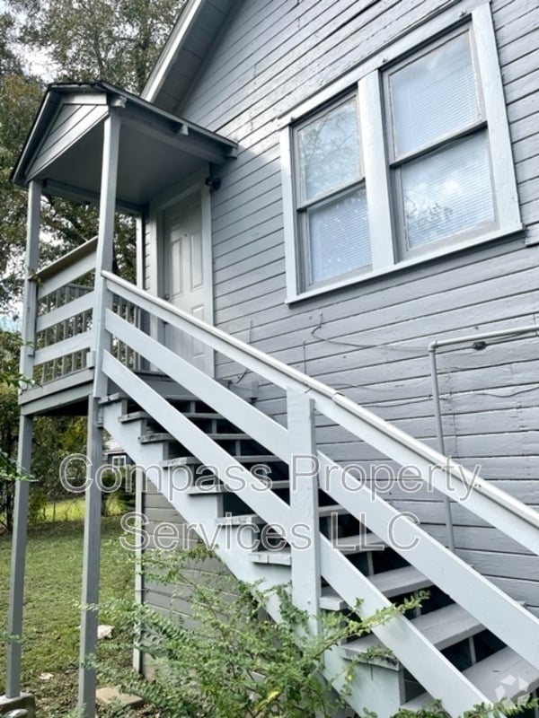 Building Photo - 628 N 36th St Unit 628B N. 36th St. Rental