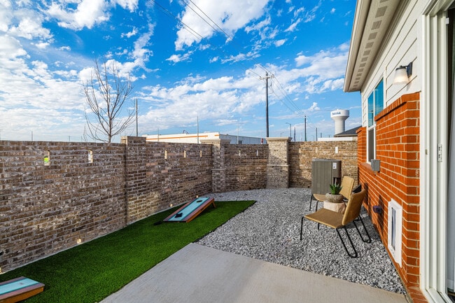 Yardly Town Center apartments — community photo