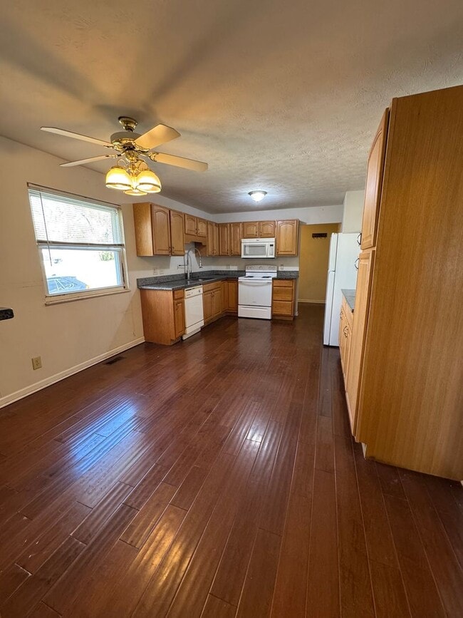 Photo - 1934 Harvard St