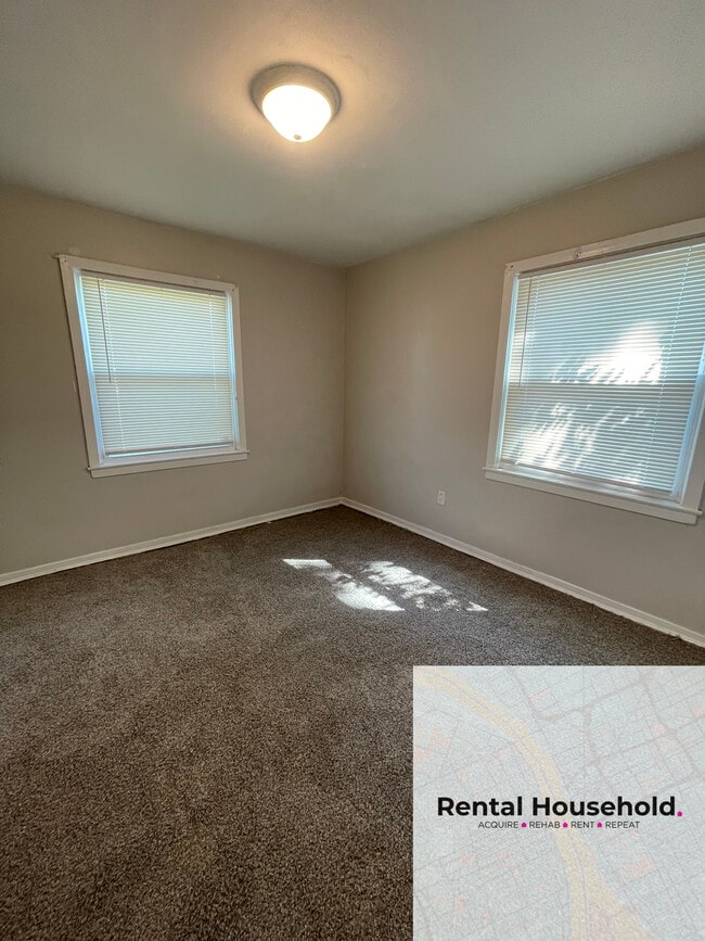 Photo - 22849 Almond Ave