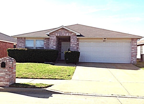 Building Photo - 233 Stoneridge Dr Rental