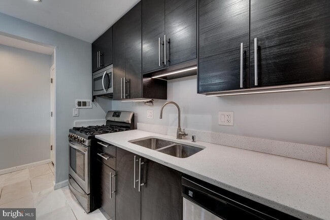 Photo - 7312 Donnell Pl