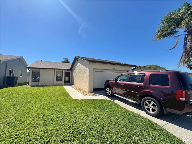 Building Photo - 4004 Cypress Landing S Rental