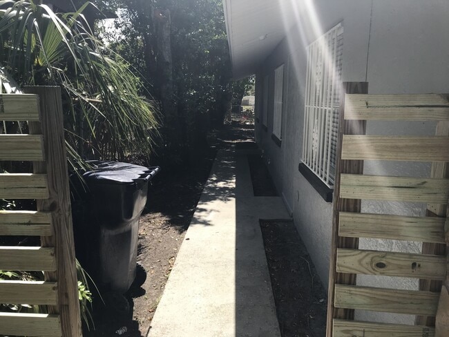 Photo - 5 Bedroom Home Close to Downtown