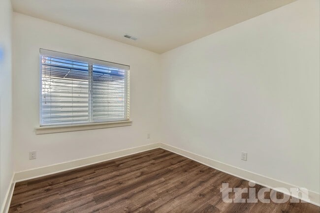 Photo - 787 Shavey Ln