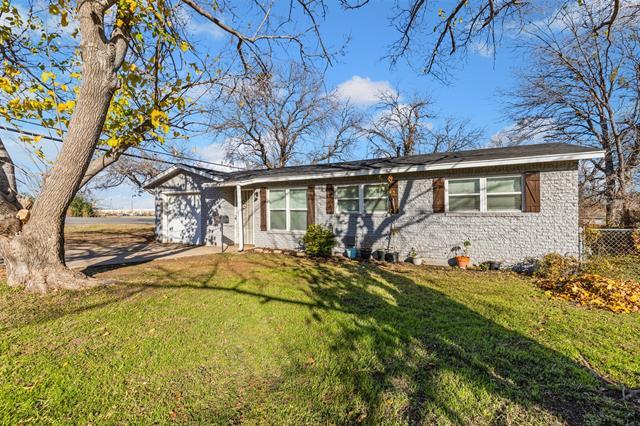 Photo - 1001 Altamont Dr