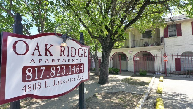 Oak Ridge Apartments