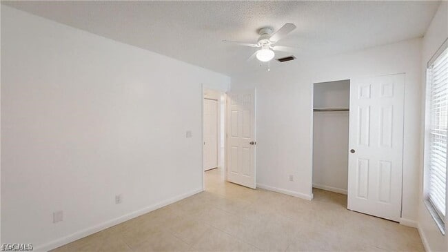 Photo - 2303 NE 6th St