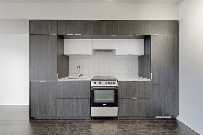 Photo - 159 Dundas St E Unit 705