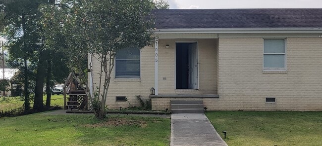 Photo - 1005 Chichester Ave Unit 1005 1