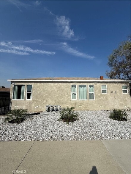 Photo - 8650 Alder Ave