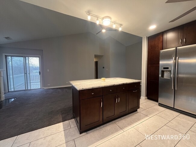 Photo - 1587 Stonehill Ct