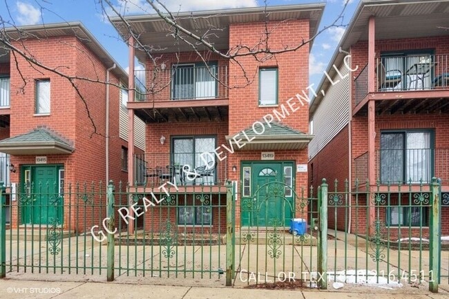 Building Photo - 13419 S Brandon Ave Unit 1