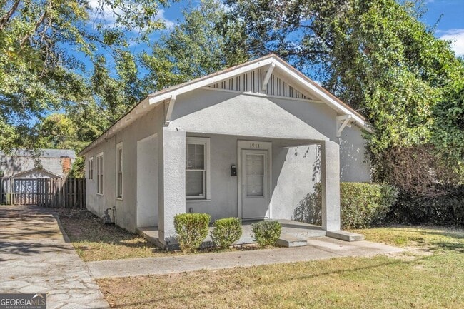 Photo - 1943 Heckle St