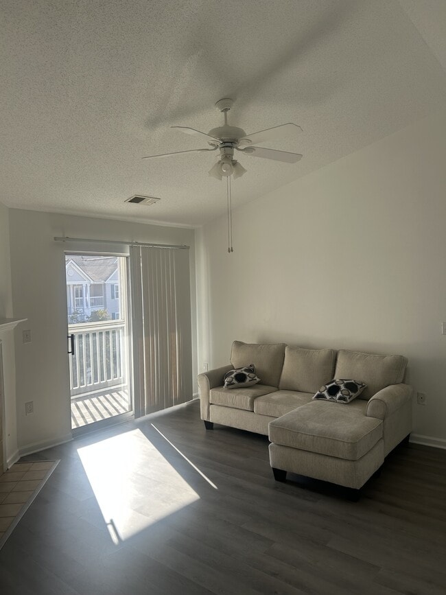 Photo - 3756 Citation Way