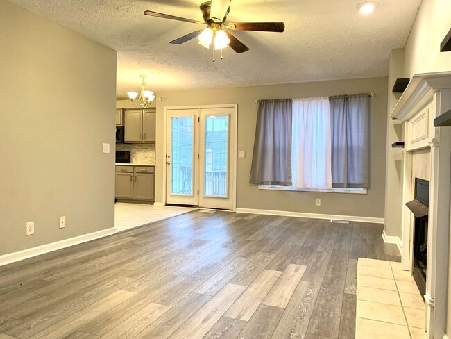 Photo - 946 Cobbler Dr