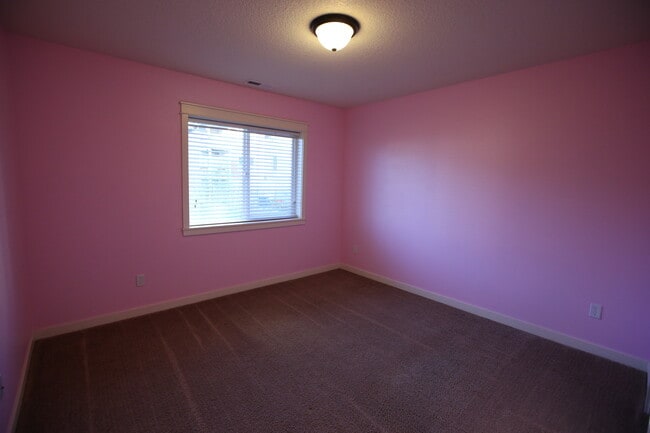 Photo - 881 Limelight Ave NW