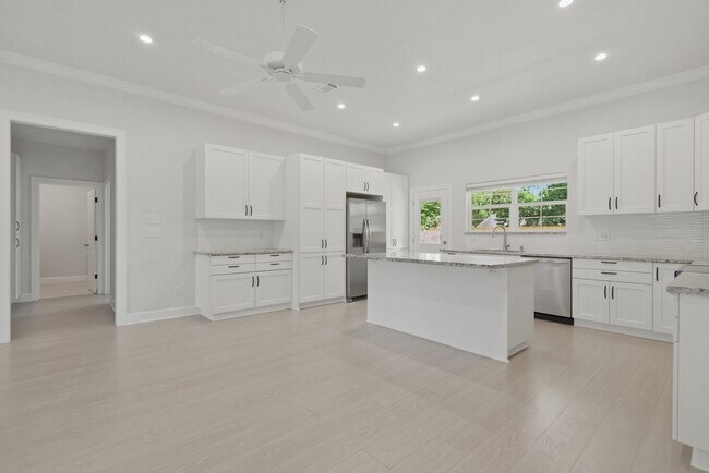 Photo - 3418 Shadowcrest Ln