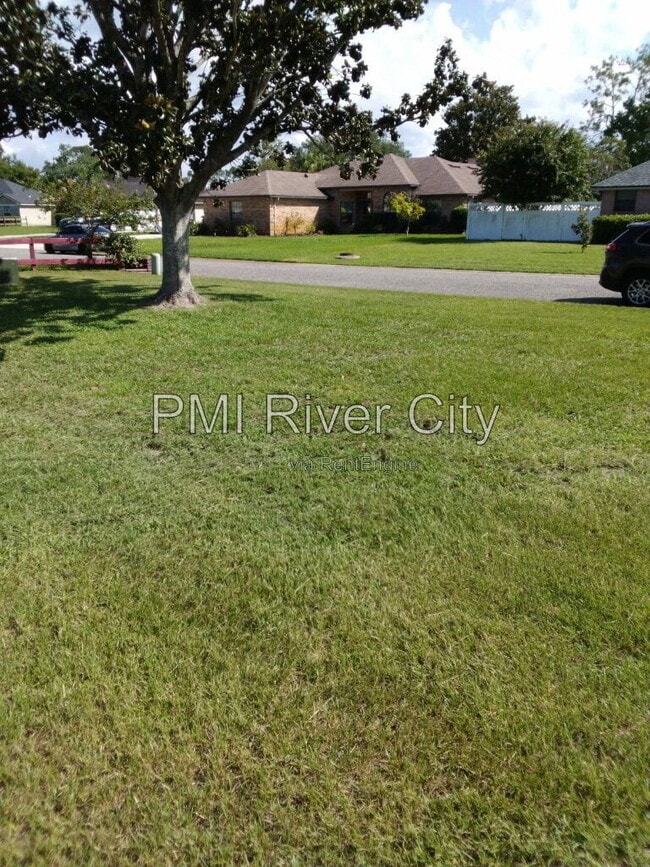 Photo - 2320 Locustwood Ct