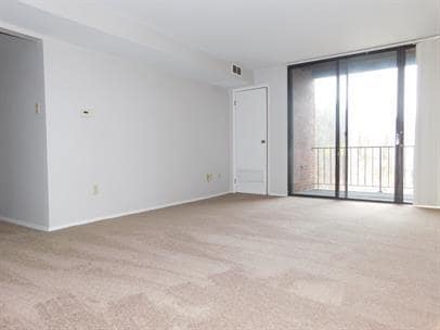 KENSINGTON TERRACE APARTMENTS - 017