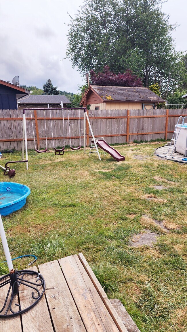 Building Photo - 2247 48th Ave