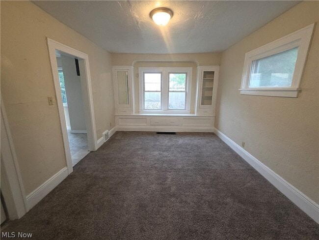 1452 Clermont Rd
