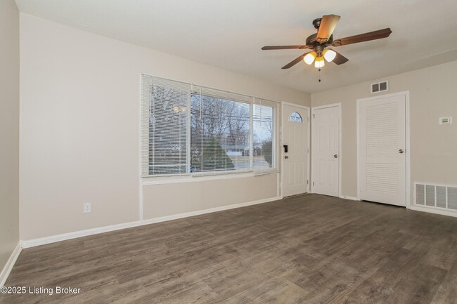 Photo - 5806 Alanadale Dr