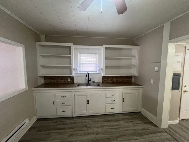 Photo - Remarkable Value. Unbeatable Location.