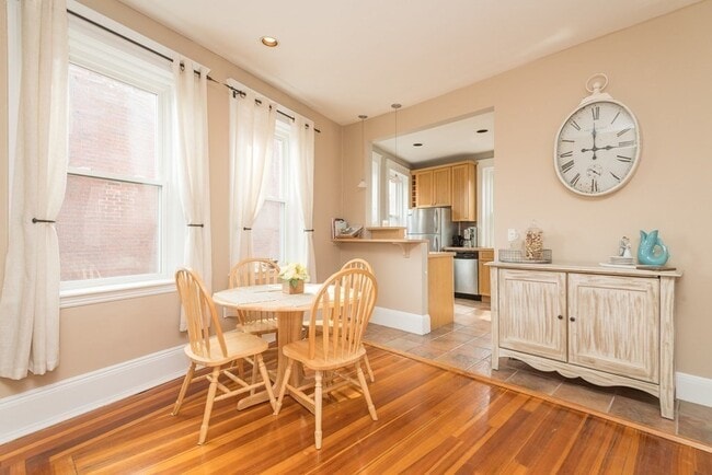 Photo - 64 Chestnut St Unit 3