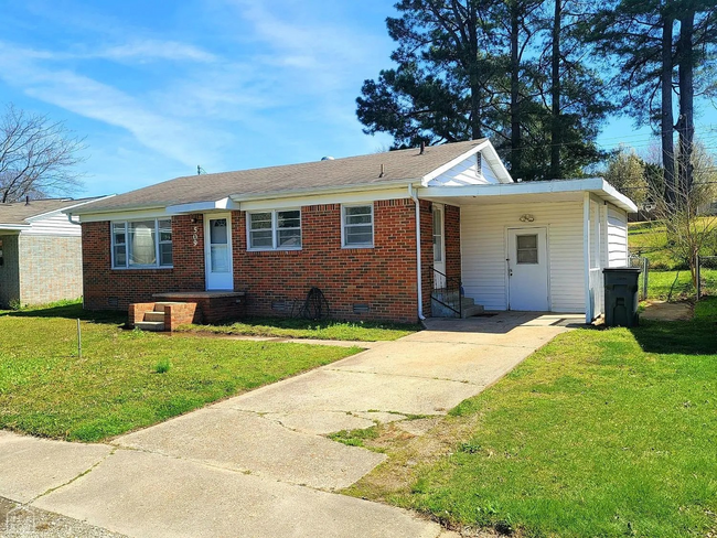 Photo - 509 N 7th St House