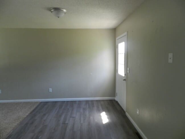 Photo - 15304 Temple Ln