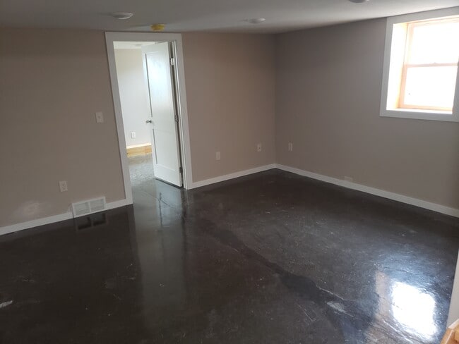 Photo - 1429 10th St N