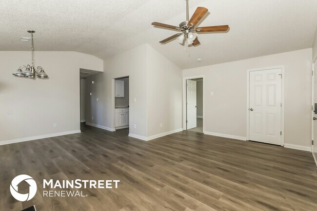 Photo - 459 Eagles Crossing Cir