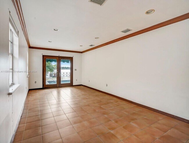 Photo - 1520 Stillwater Dr